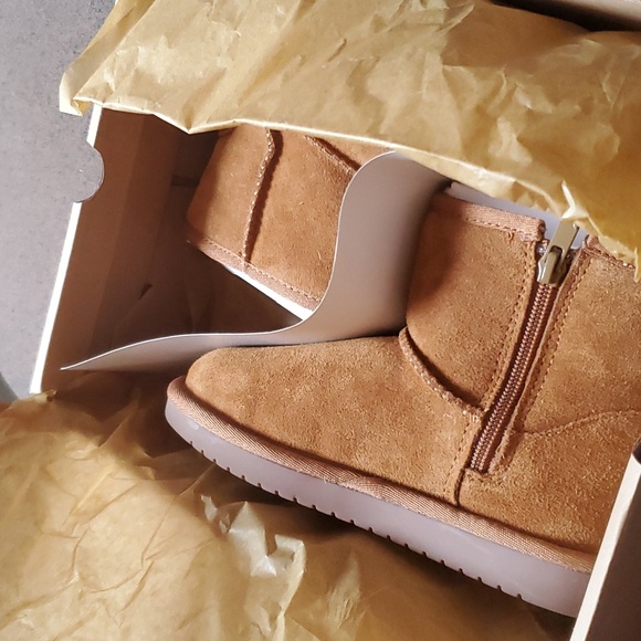 Kookaburra Mini Uggs size: 1 boys 1 girls - Picture 4 of 5